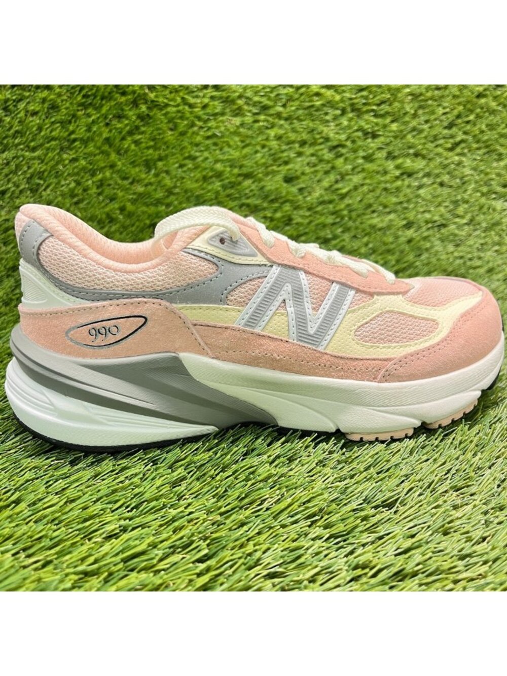 New Balance FuelCell 990v6 Girls Size 4.5Y Pink Running Athletic Shoes Sneakers